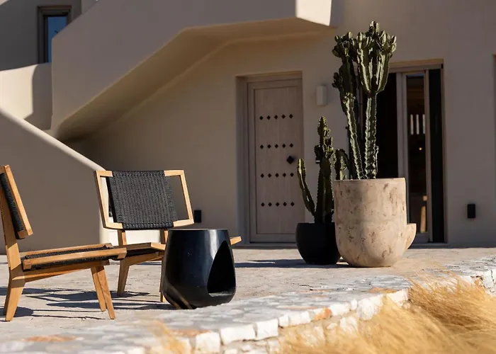 Estate Naxos - Private Hillside Estate