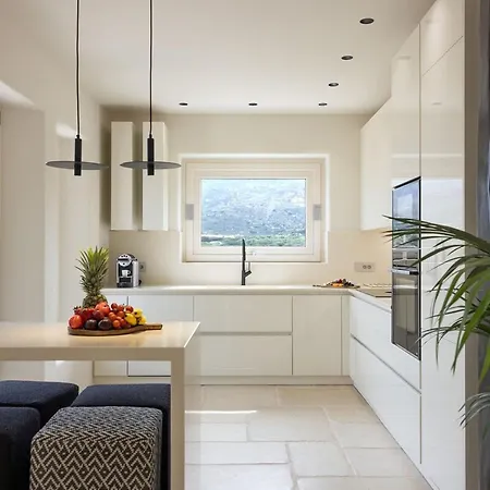 Villa Estate Naxos - Private Hillside Estate *