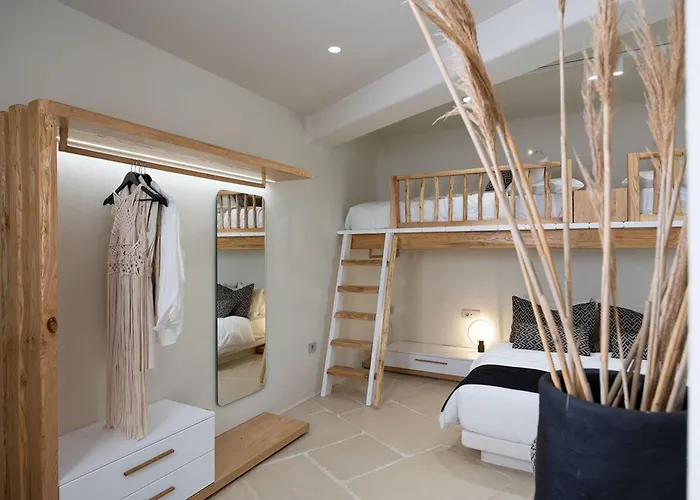 Estate Naxos - Private Hillside Estate