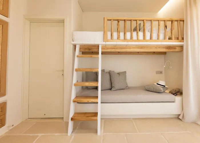 Estate Naxos - Private Hillside Estate