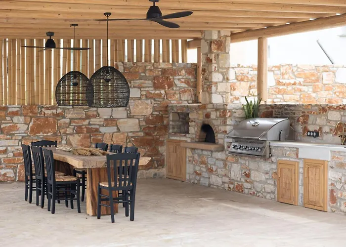 Estate Naxos - Private Hillside Estate *