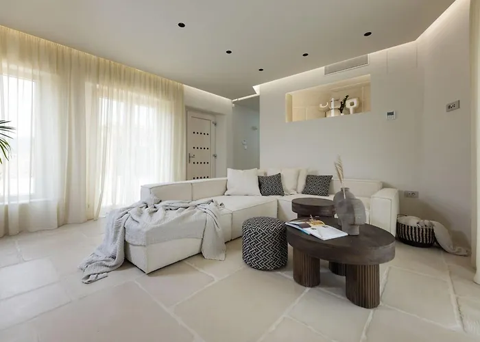 Estate Naxos - Private Hillside Estate Akrotiri (Naxos)