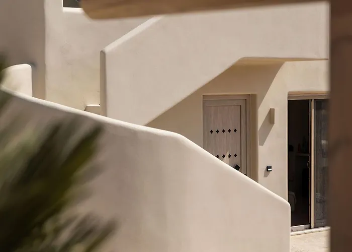 Estate Naxos - Private Hillside Estate *